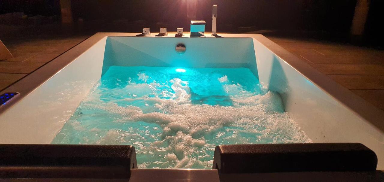אל טורנו Glamping El Regajo Valle Del Jerte מראה חיצוני תמונה